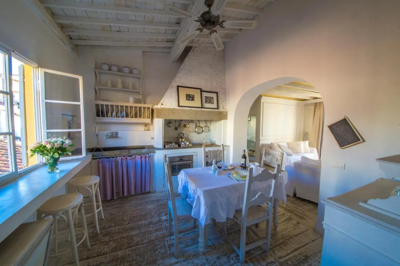White Home By Mmega Florence 0*,  Italy