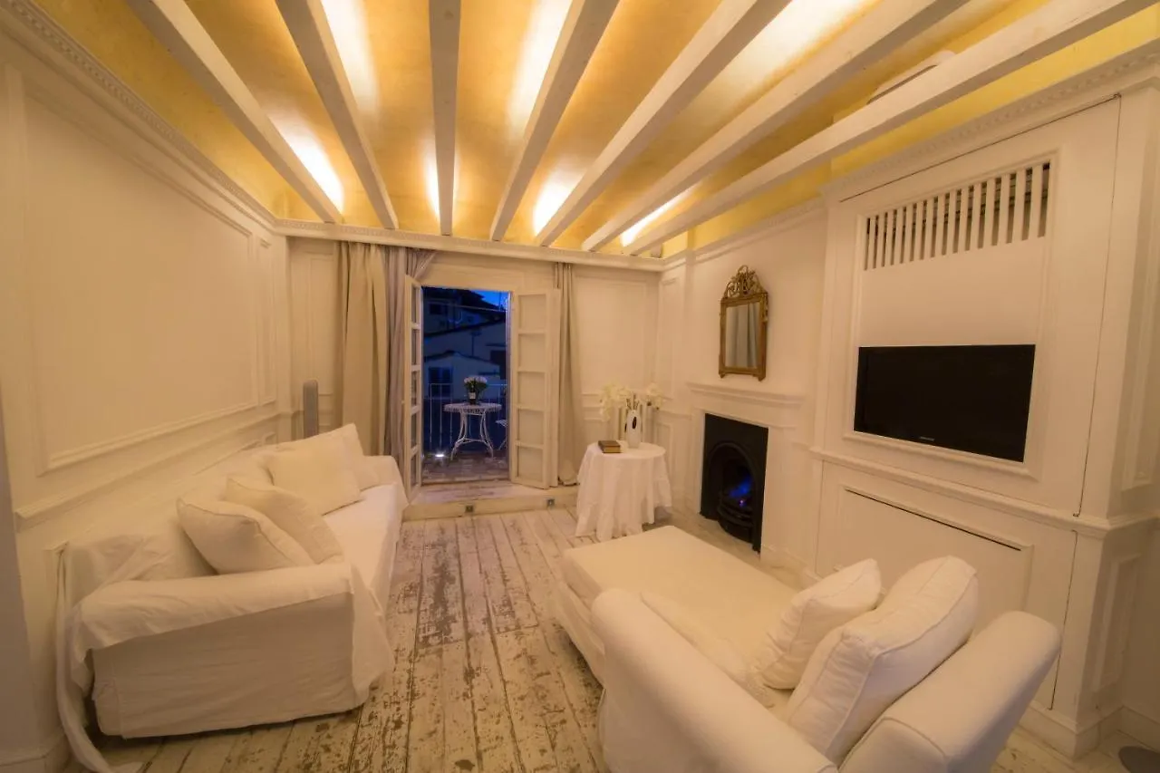 White Home By Mmega Floransa 0*,
